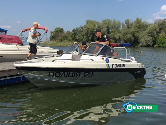 Следить за порядком и ловить браконьеров: на Харьковщине появился водный патруль (ФОТО)