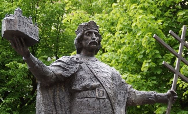 11 червня 978 року — Володимир Святославич після 3-річної усобиці здобуває Київський Великокняжий стіл