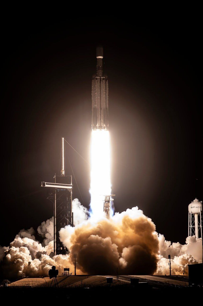 SpaceX произвела свой 51-й космический запуск в 2023 году, который стал 250-м успешным запуском компании.