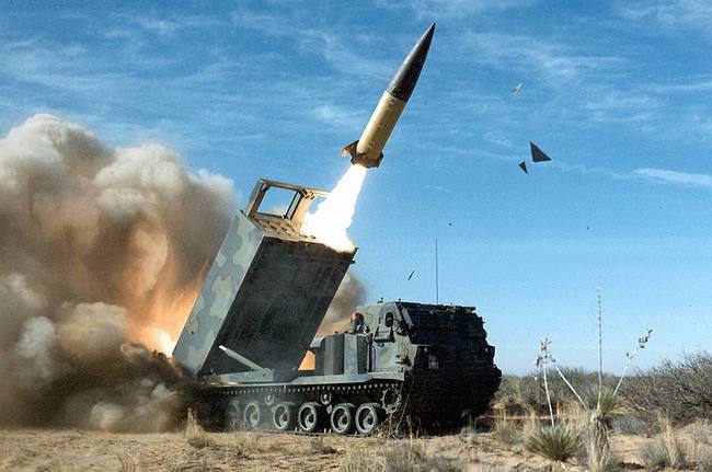 Байден близок к принятию решения о передаче Украине ракет ATACMS
