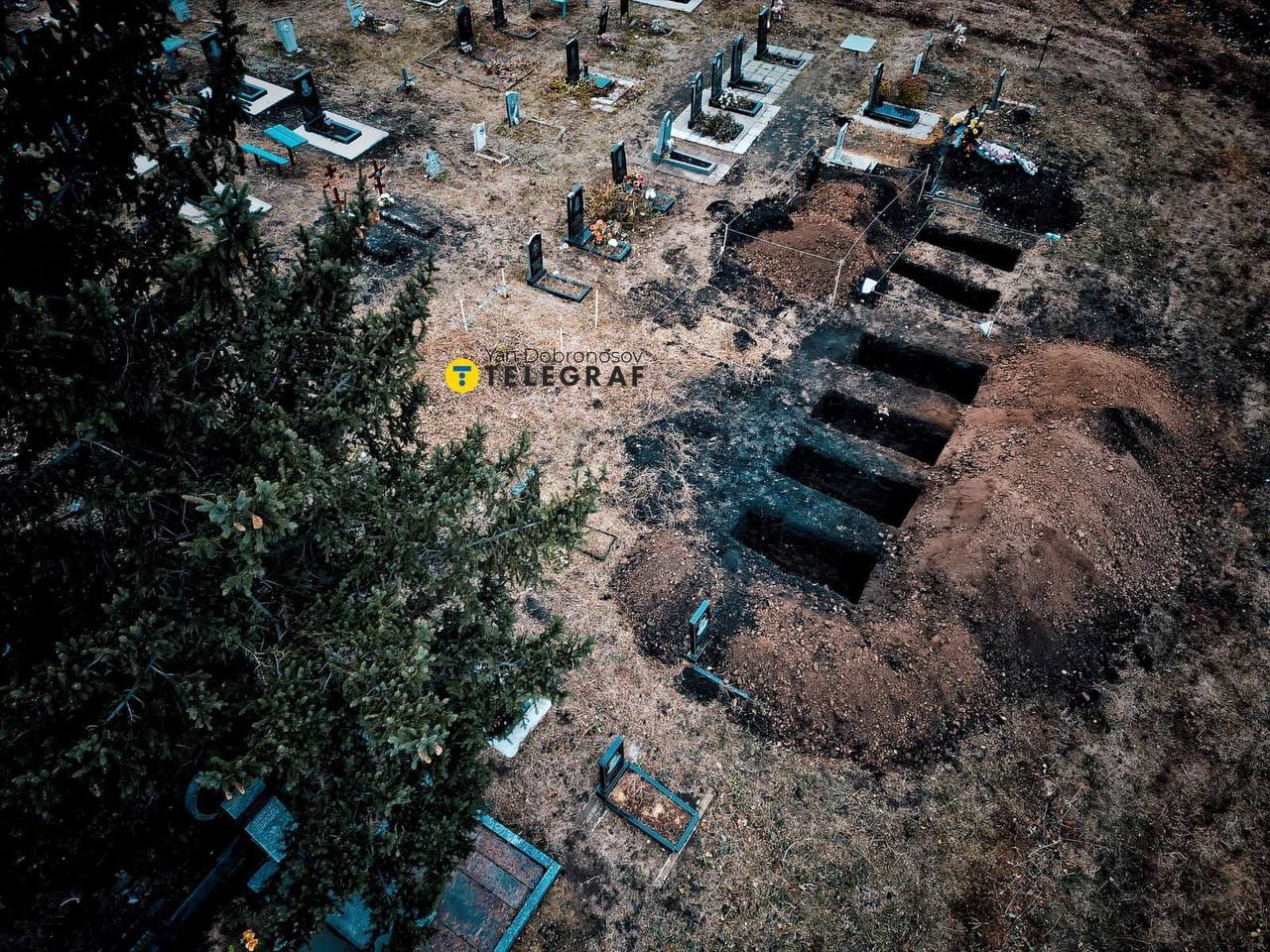 Так виглядає кладовище в селі Гроза Куп’янського району