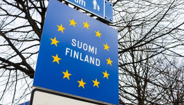 Фінляндія знову закриє всі пропускні пункти на кордоні з росією