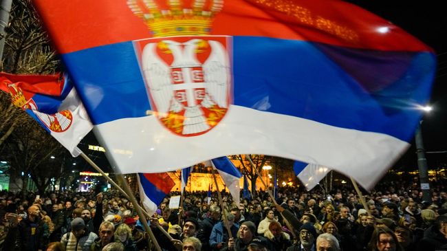 Протести в Сербії: Вучич заявляє про провокації з-за кордону