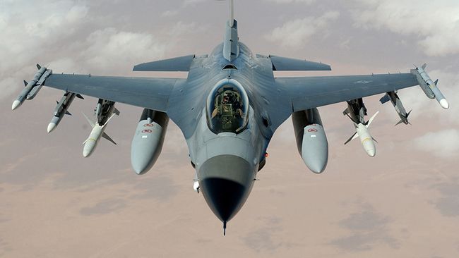 Почему Запад тормозит предоставление F-16 Украине