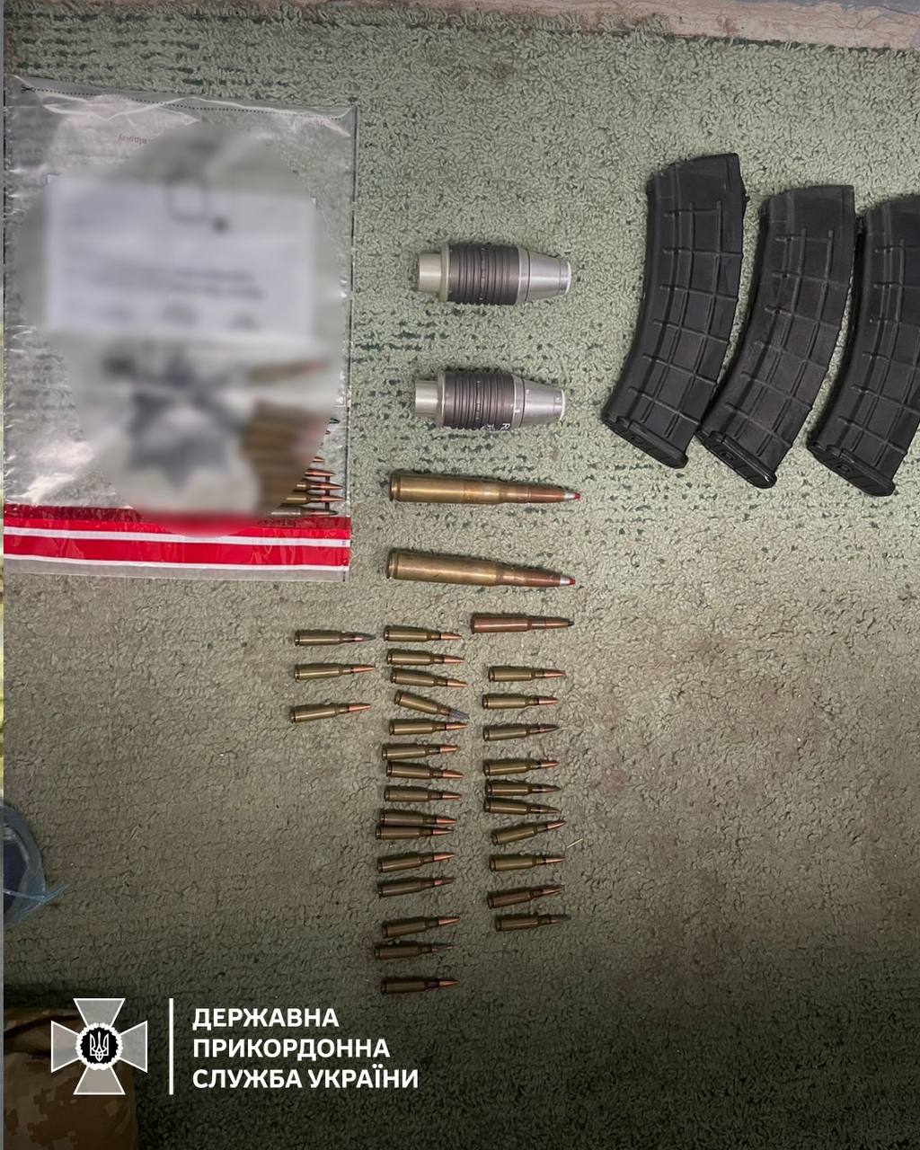 В Сумской области разоблачили банду торговцев оружием