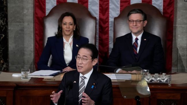 Прем’єр Японії Фуміо Кішіда закликав республіканців у Конгресі подолати невпевненість у власній глобальній ролі