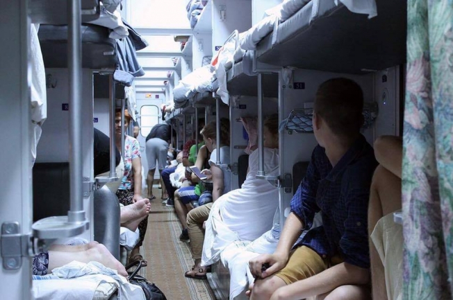 Путешествующие на ж/д туристы определили самые неудобные места в поездах