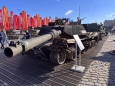 Потрёпанный боями и захваченный оккупантами практически полностью сгоревшим M1A1 Abrams выставили в москве