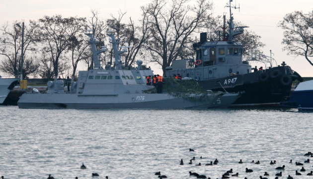 Украина наращивает группировку на Азове - командующий ВМС