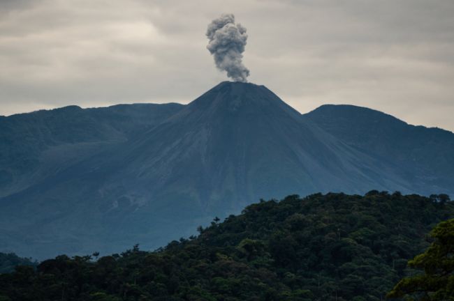 Откаты, поломки и трещины: в Эквадоре построили ГЭС возле активного вулкана за китайский кредит на 2 млрд.долл