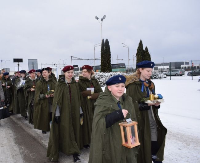 Напередодні Різдва на кордоні з Польщею відбулася урочиста передача Вифлеємського вогню