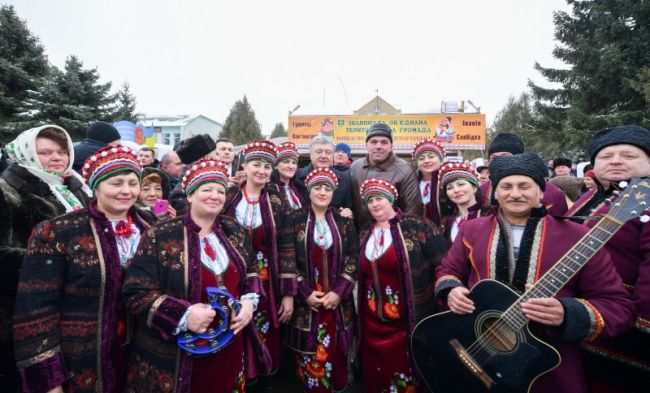 Президент у Калинівці на Вінниччині відвідав всеукраїнське свято до 185–річчя українського поета Степана Руданського