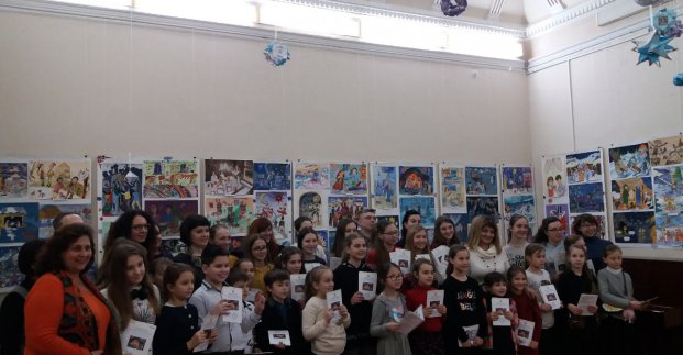 В Харькове открылась выставка рисунков украинских и американских школьников