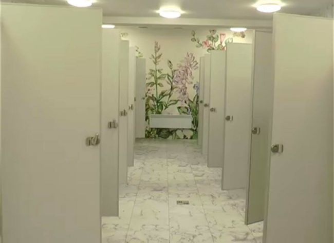 Элитное место для селфи: в Харькове реконструировали туалет за 6 миллионов (ФОТО)