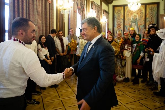 Дуже важливо тримати разом Україну – Президент