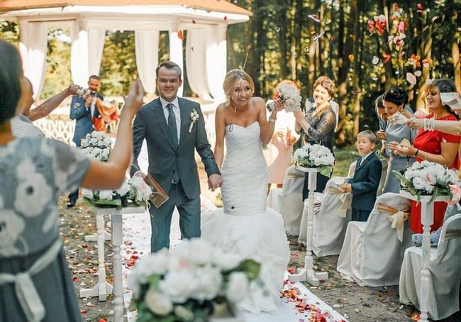 Харьковчанам предлагают сыграть свадьбу повторно