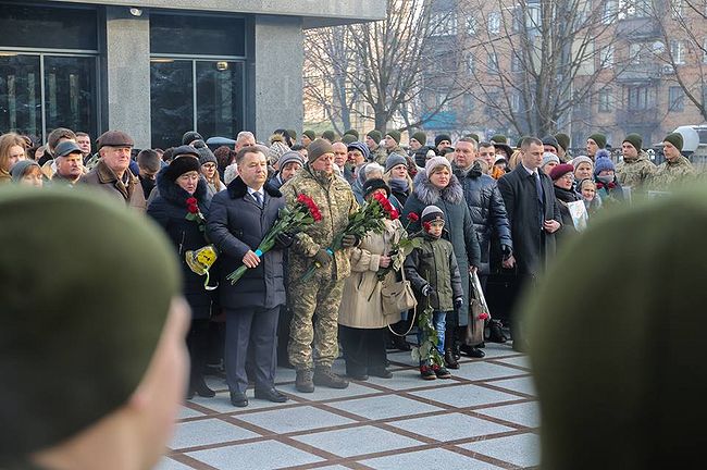 Степан Полторак: «Ми пам’ятаємо усіх загиблих Героїв, на їхніх прикладах виховуємо нинішніх і майбутніх захисників нашої країни»