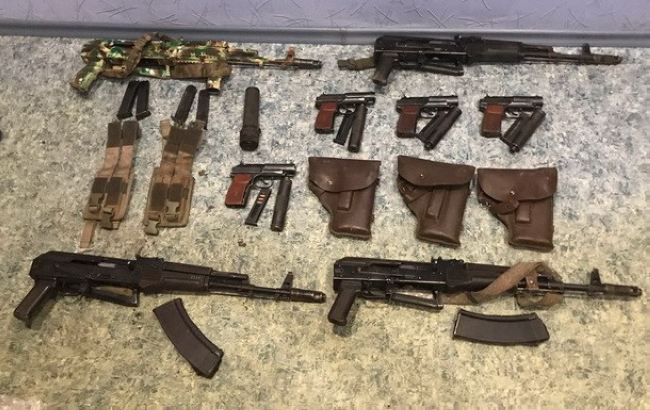 На Житомирщині СБУ блокувала незаконний збут зброї
