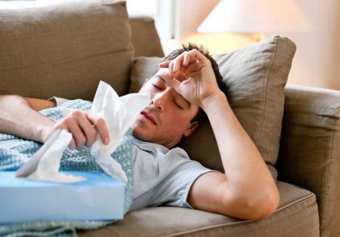Медики назвали 5 симптомов, отличающих грипп от ОРВИ