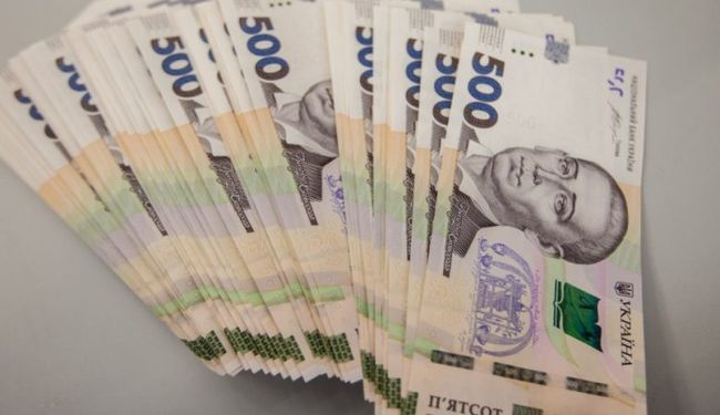 “Минималка” в Украине за три года в долларовом эквиваленте выросла втрое