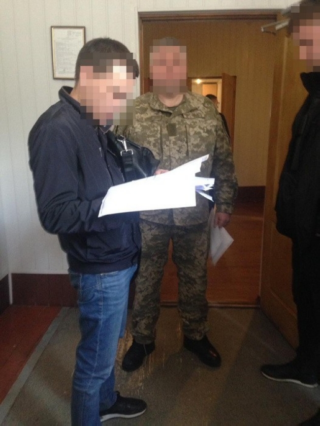 На Харківщині СБУ викрила на хабарі керівника оперативного підрозділу прикордонної служби