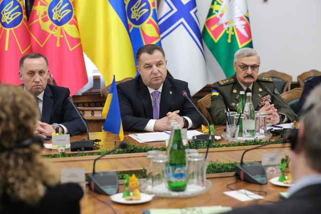 Міністр оборони України Степан Полторак зустрівся з делегацією Конгресу Сполучених Штатів Америки
