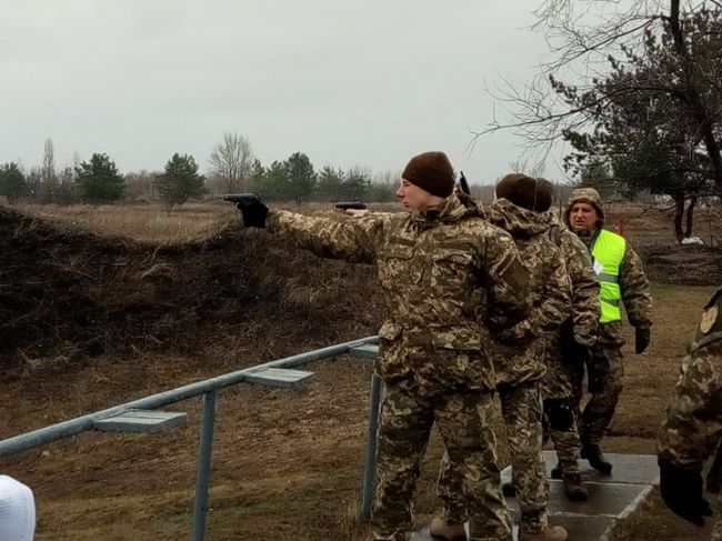 Бойцы отрядов территориальной обороны провели учения на Харьковщине (ФОТО)