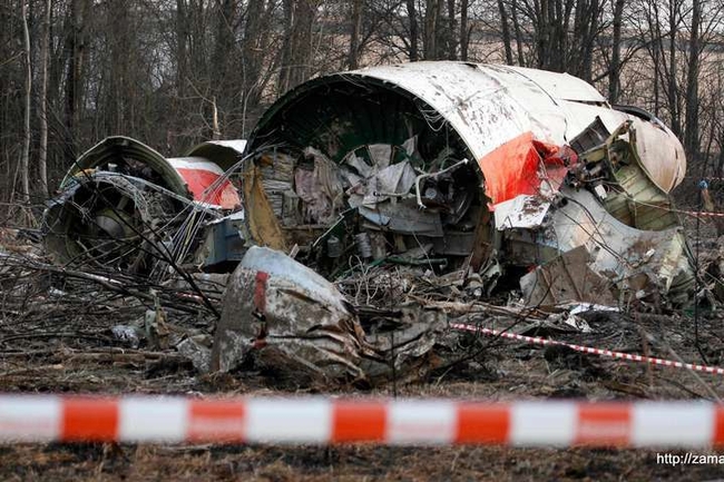 Девять лет назад под Смоленском в авиакатастрофе погиб президент Польши