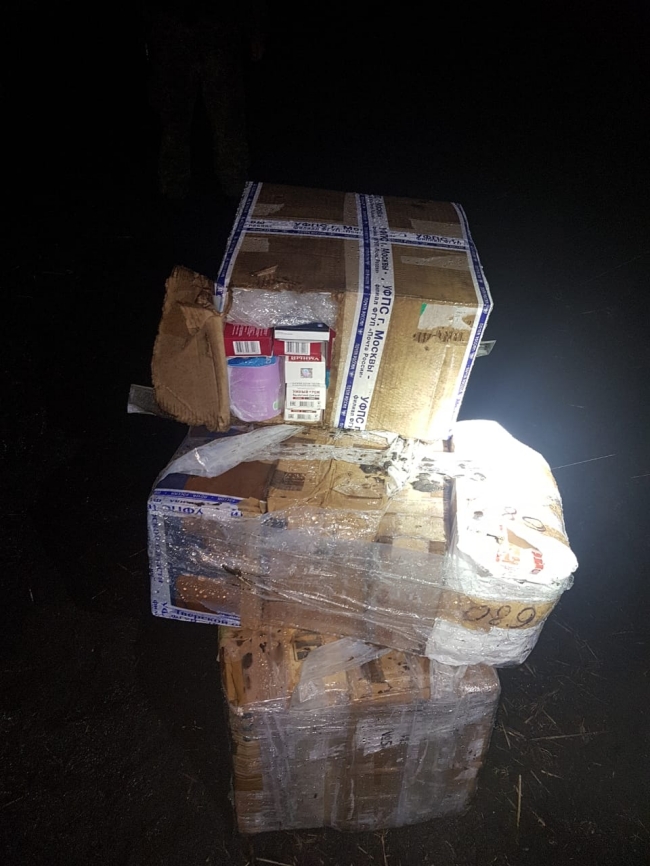 Біля кордону на Сумщині затримали «УАЗ» з контрабандним вантажем