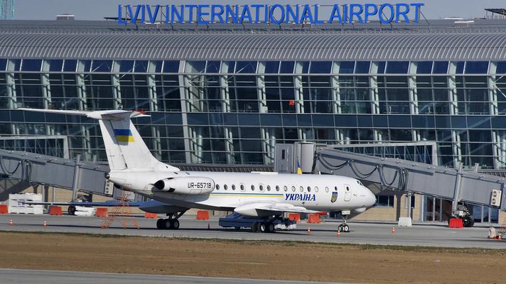 Мінування аеропортів у Львові та Харкові: поліція зясувала, звідки телефонували аноніми
