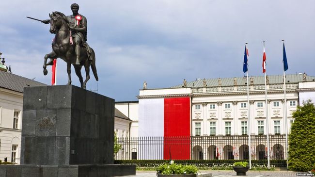 У Польщі скликали саміт до 15-річчя членства в ЄС
