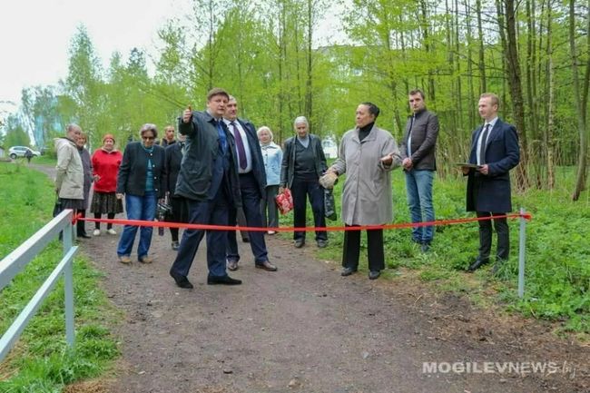 В белорусском Могилёве депутаты торжественно открыли перила