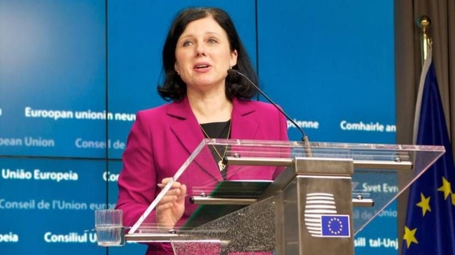 Еврокомиссар предупредила о возможном вмешательстве РФ в выборы в Европарламент