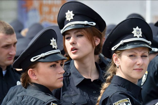 В Харькове девушку спасли от смерти