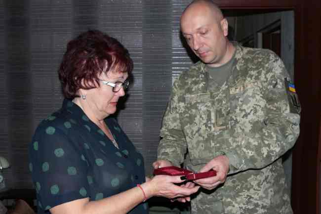 На Харківщині посмертно нагородили загиблого військовослужбовця - розвідника
