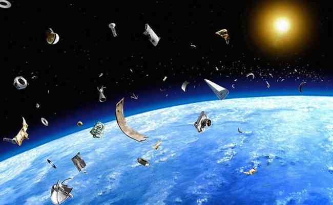 Отслужившие спутники на орбите научат генерировать электричество для борьбы с космическим мусором