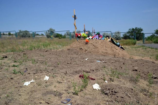 Поиски 11-летней девочки в Одесской области: нацгвардейцы обнаружили ужасную находку на кладбище