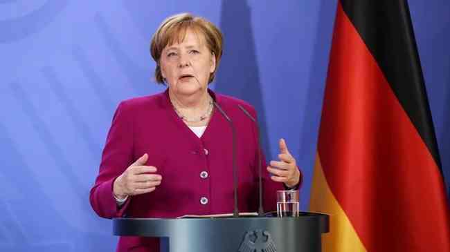 У Меркель случился новый приступ тремора во время выступления