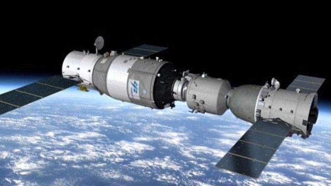 На Землю упали обломки китайской космической станции: ВИДЕО