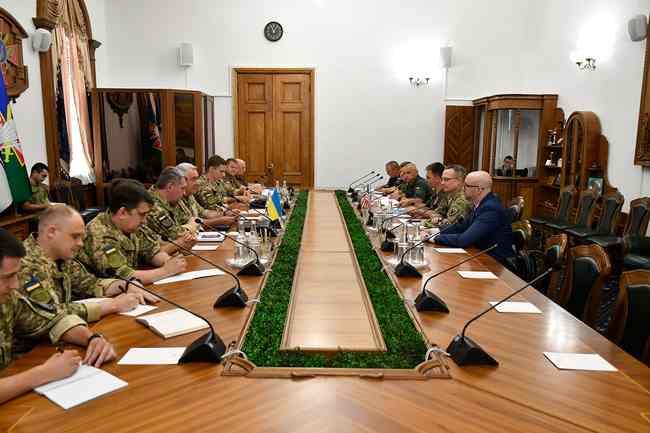 Військове співробітництво між Україною та США: розвиток інформаційних технологій Збройних Сил України