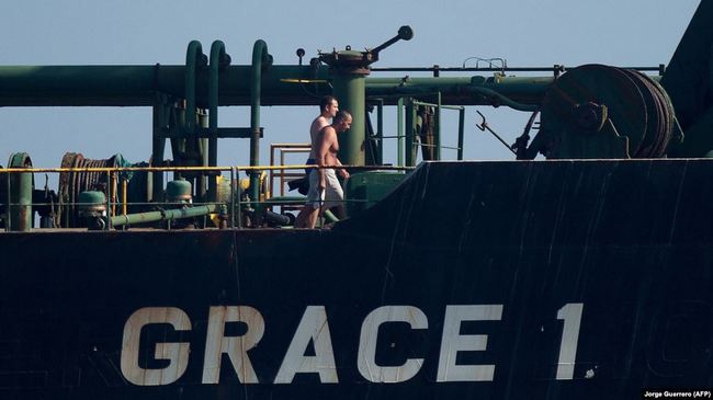 США видали ордер на арешт іранського танкера, якому дозволили залишити Гібралтар