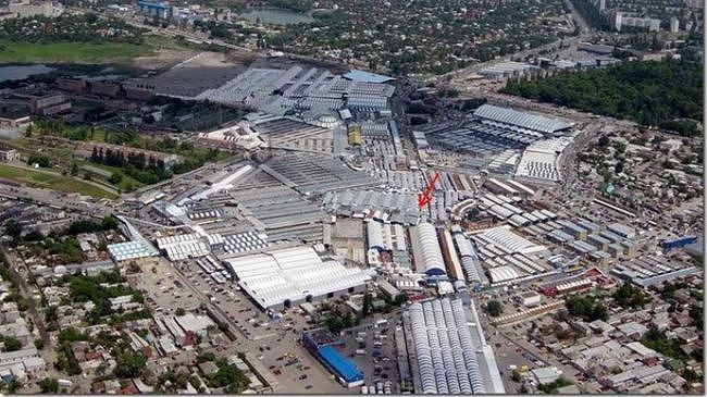 Кернес отрежет часть рынка «Барабашово» в Харькове