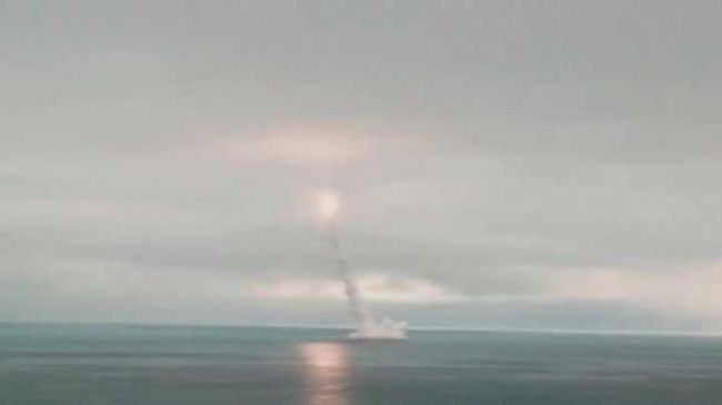 РФ произвела пуск баллистических ракет в Баренцевом море: известны подробности