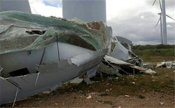 Пятая ветряная турбина General Electric рухнула в текущем году, пострадал работник