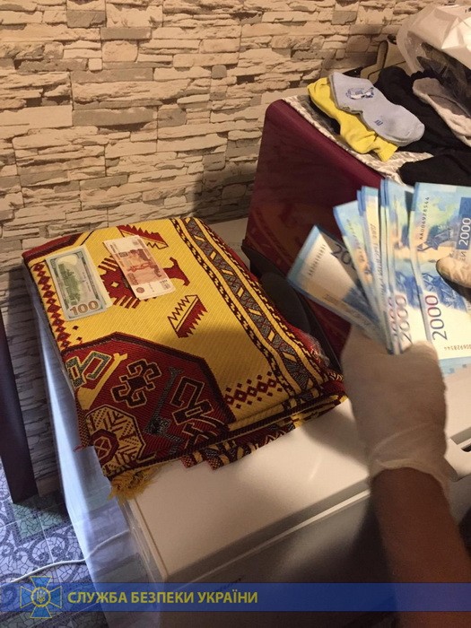 На Луганщині СБУ заблокувала канал контрабанди наркотичних засобів