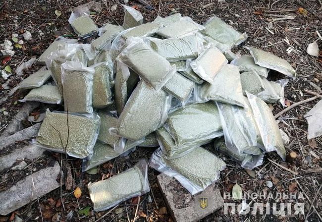 В Донецкой области полиция изъяла у мужчины партию марихуаны стоимостью более 1 млн грн