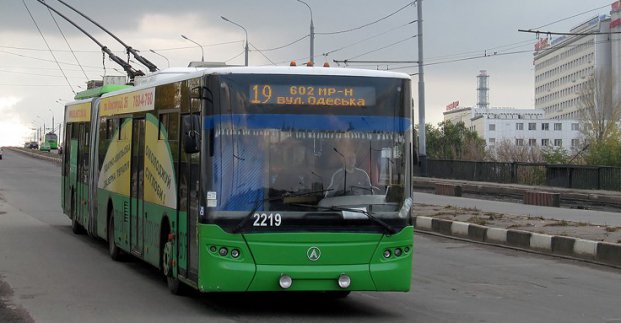 В четверг троллейбусы №19, 31 и 35 временно изменят маршруты движения, а №20 не будет ходить