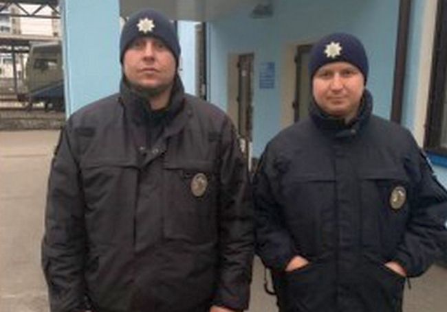 На пожаре в Харькове спасателями оказались патрульные