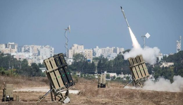 В сторону Израиля выпустили 50 ракет из Сектора Газа (ВИДЕО)