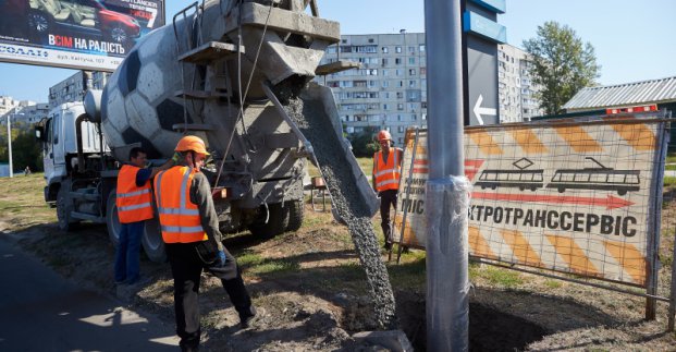 В Харькове продолжается строительство новой троллейбусной линии